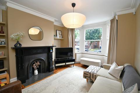 49 Duffield Road, Salford, M6 7RE