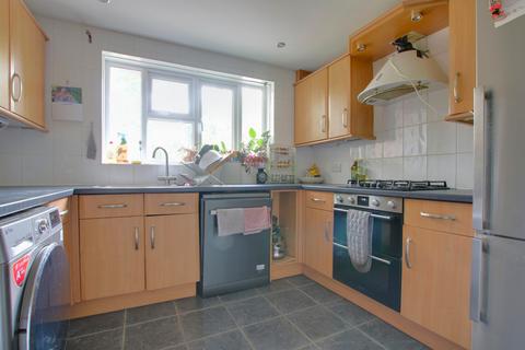 2 bedroom flat for sale, Bassett, Southampton