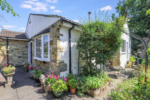 3 bedroom bungalow for sale, Ghyll Close, Steeton, Keighley, West Yorkshire, BD20