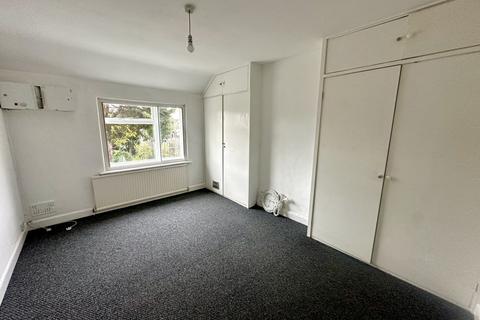 19 Dorset Waye, Hounslow, TW5 0NF