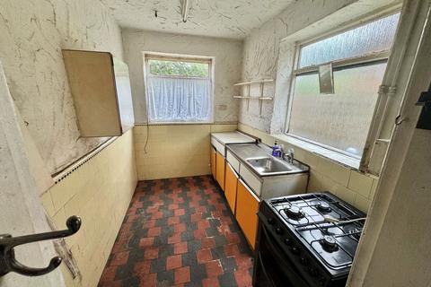 11 Handforth Grove, Manchester, M13 0UH