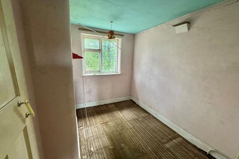 11 Handforth Grove, Manchester, M13 0UH