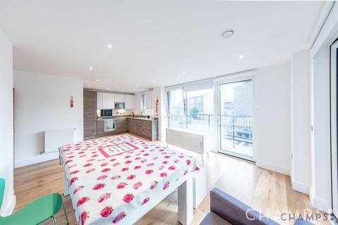 2 bedroom flat to rent, Harbourside Court, Gullivers Walk, SE8