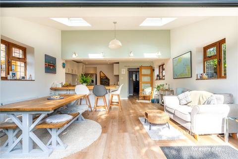 9 Hursley Close, Bournemouth, BH7 6SE
