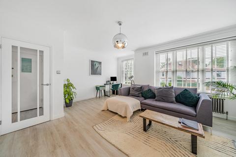 45 Parkside, London, SE3 7QG
