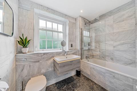 45 Parkside, London, SE3 7QG
