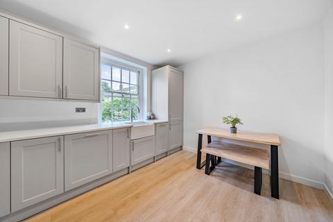 45 Parkside, London, SE3 7QG