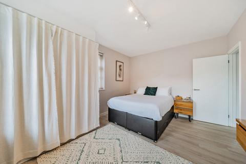 45 Parkside, London, SE3 7QG