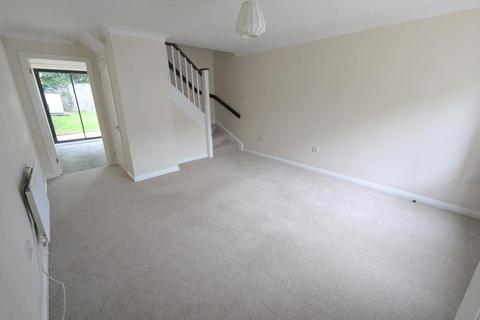 2 bedroom terraced house to rent, Percheron Drive, Woking GU21