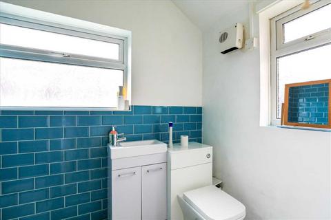 12 Bowling Green Avenue, Kettering, NN15 7QJ