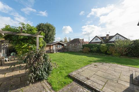 2 bedroom detached bungalow for sale, Queens Road, Whitstable