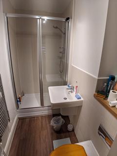 2 bedroom flat to rent, Denmark Road, Manchester M15