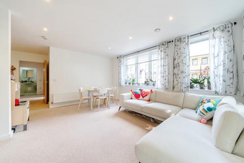 2 bedroom flat for sale, Dock Meadow Reach, Hanwell, London, W7