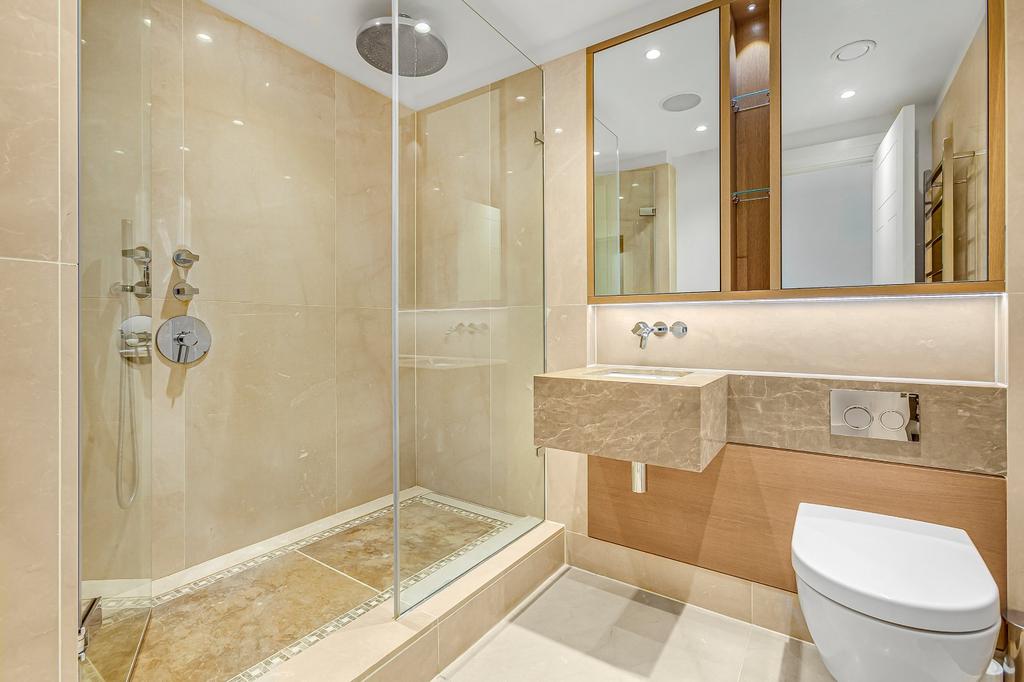 En-Suite Shower