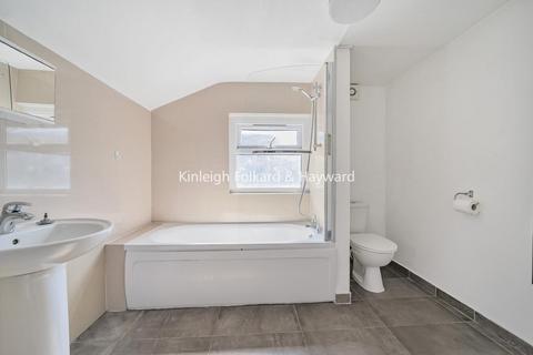 29 Bowness Road, London, SE6 2DG