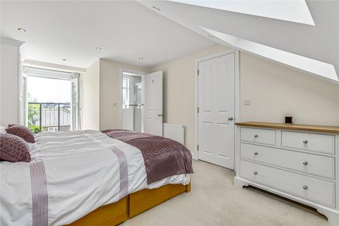 74 Stanley Gardens Road, Teddington, TW11 8SZ