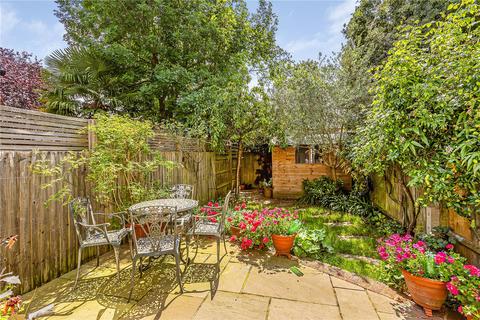 74 Stanley Gardens Road, Teddington, TW11 8SZ
