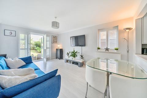 Flat 5, Balmoral Court, 35 The Avenue, Beckenham, BR3 5GB