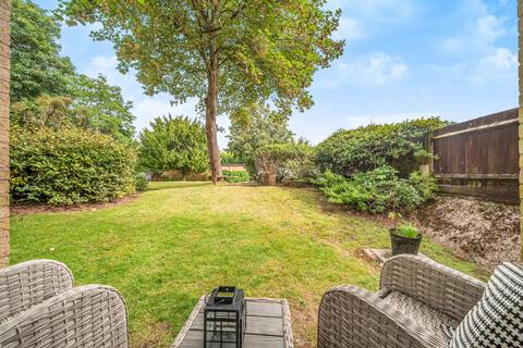 Flat 5, Balmoral Court, 35 The Avenue, Beckenham, BR3 5GB