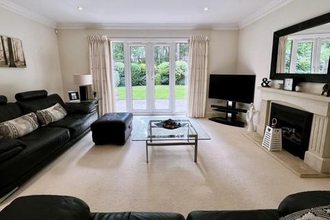 4 Emerald Close, Ashley Heath, Ringwood, BH24 2EW