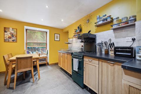72 Albert Road, Glasgow, G42 8DW