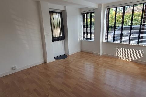 2 bedroom ground floor flat to rent, Swan Lane, Harleston