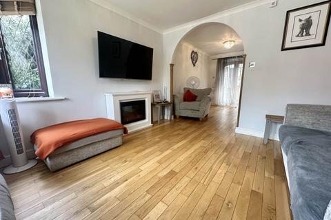 18 Linacres, Luton, LU4 9XP