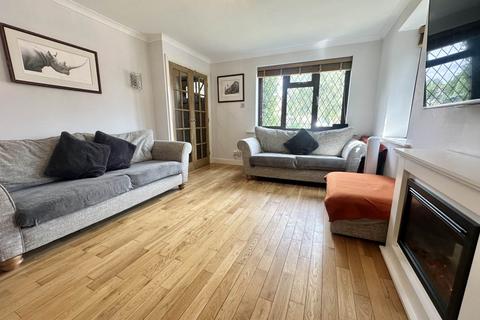 18 Linacres, Luton, LU4 9XP