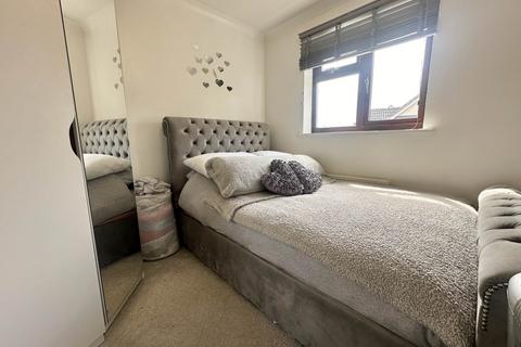 18 Linacres, Luton, LU4 9XP
