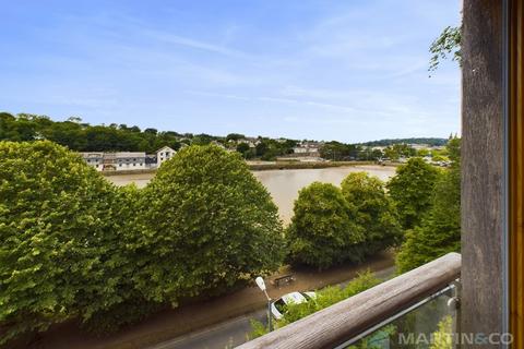 4 bedroom end of terrace house to rent, Truro