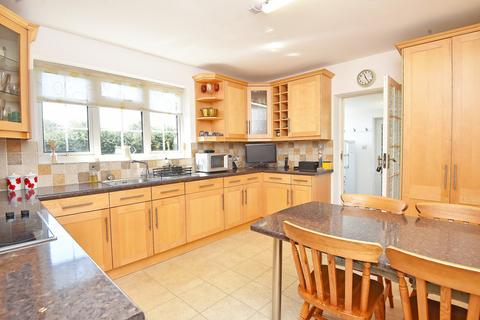 4 bedroom detached bungalow for sale, Lawnfield Road, Bishop Monkton