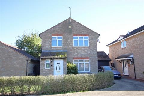 3 bedroom detached house for sale, Bisley Close, Clacton on Sea