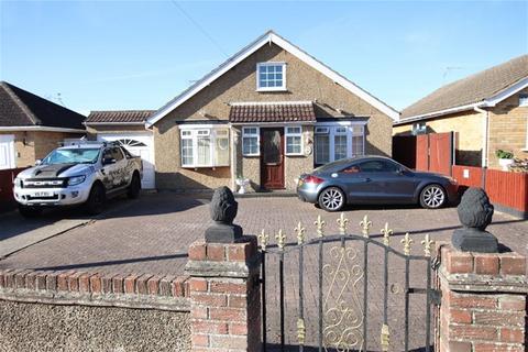 2 bedroom detached bungalow for sale, Gorse Lane, Great Clacton, Clacton on Sea