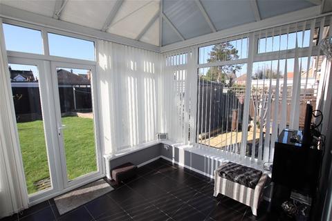 2 bedroom detached bungalow for sale, Cotswold Road, Clacton on Sea