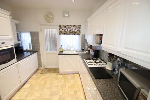 2 bedroom detached bungalow for sale, Cotswold Road, Clacton on Sea