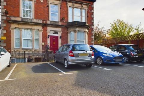 undefined, Balls Road, Birkenhead CH43