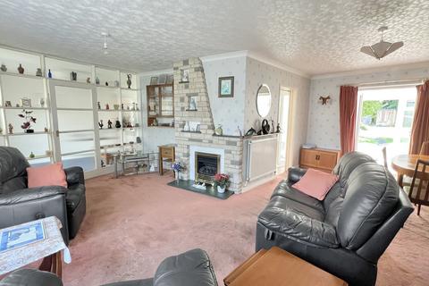 3 bedroom detached bungalow for sale, Victoria Road, Trowbridge