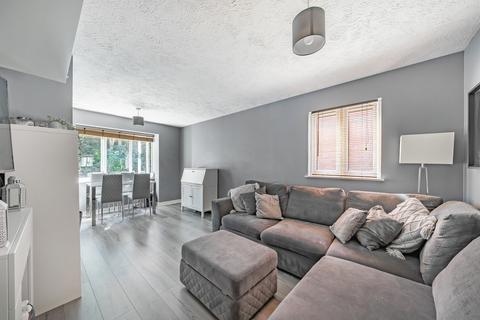 9 Dover Gardens, Carshalton, SM5 2LD