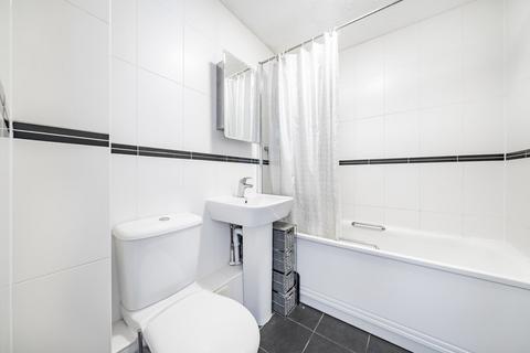 9 Dover Gardens, Carshalton, SM5 2LD