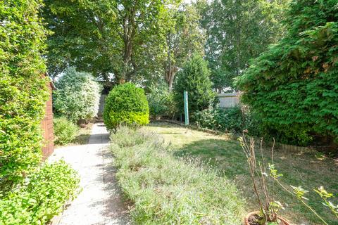 3 bedroom semi-detached house for sale, Lancing Road, Orpington