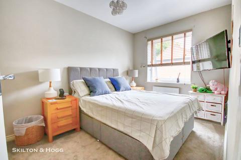 31 Althorp Close, Daventry, NN11 8BB