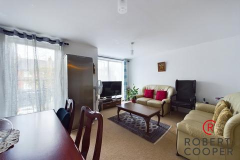 2 bedroom apartment for sale, Greyholme Court, Tilbury Close, Hatch End, Harrow, HA5