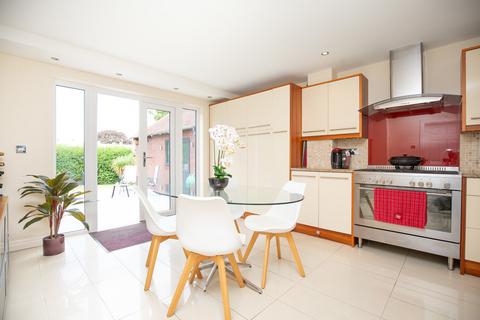 4 bedroom detached house for sale, South Street, Atherstone