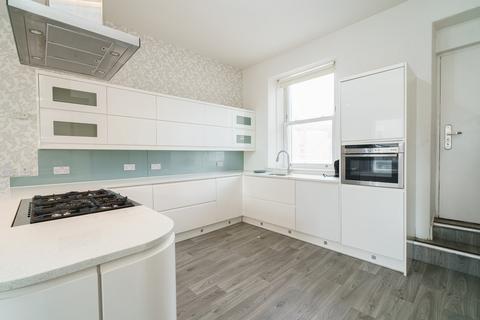 5 bedroom maisonette to rent, Union Street, Aberdeen