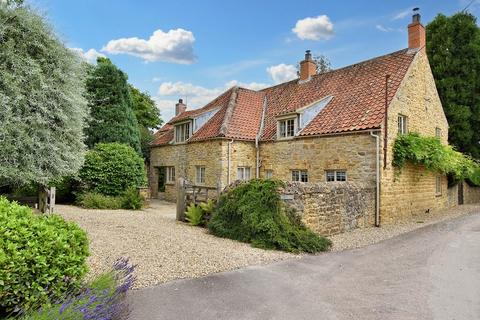 5 bedroom detached house for sale, Bayons Park, Tealby LN8 3XT