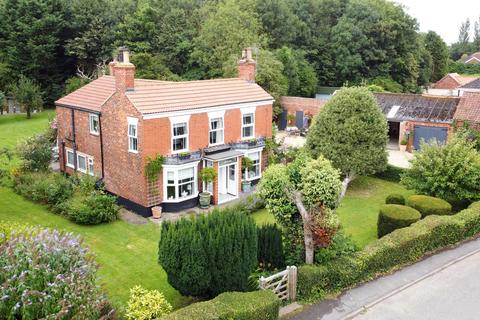 3 bedroom detached house for sale, Fulstow, Louth LN11 0XG