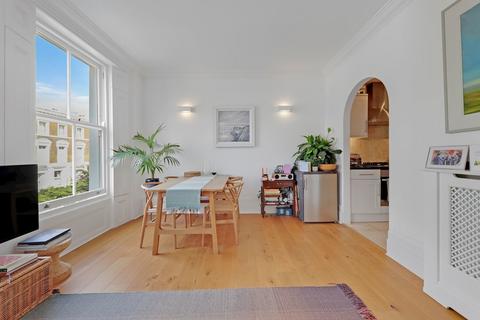 31d Richborne Terrace, London, SW8 1AS