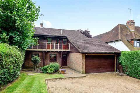 4 bedroom detached house for sale, Drakes Close, Esher, KT10