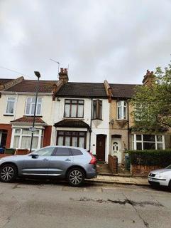 3 bedroom terraced house for sale, Rosslyn Crescent, HA1