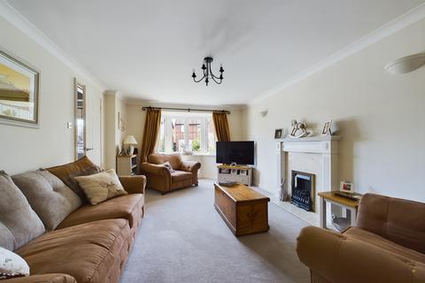 17 Templebell Close, Littleover, Derby, DE23 3YJ